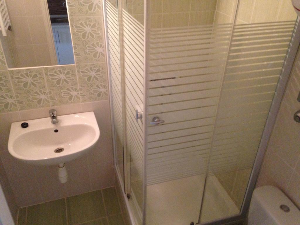 Pelikan Vendeghaz Szolnok Room photo