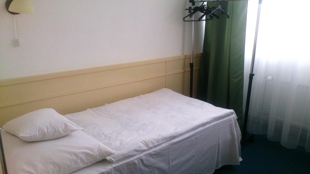 Pelikan Vendeghaz Szolnok Room photo